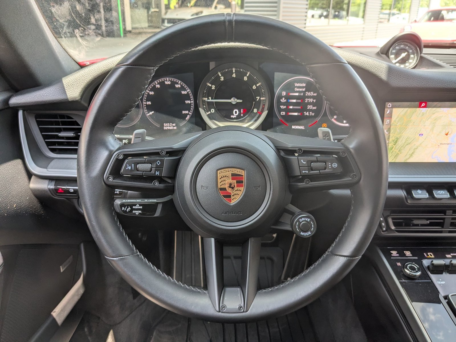 Used 2020 Porsche 911 Carrera 4 AWD/4WD image 17