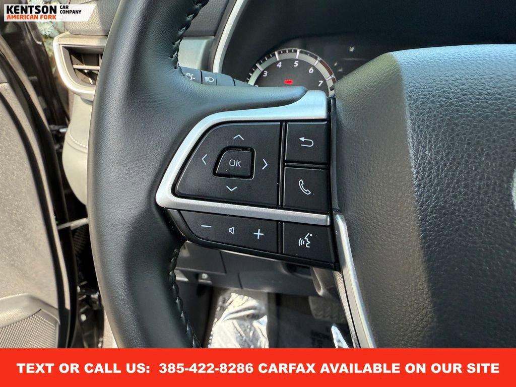 Used 2025 Toyota Highlander XLE image 20