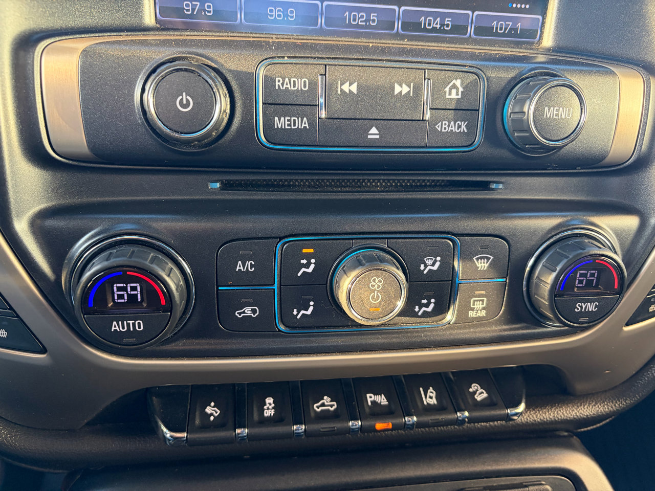 Used 2018 GMC Sierra 2500 Denali image 29