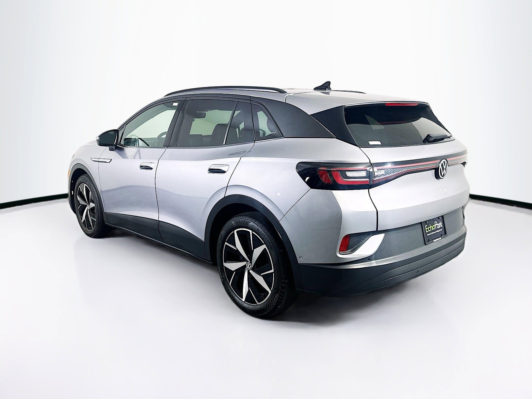 Used 2023 Volkswagen ID.4 S image 5