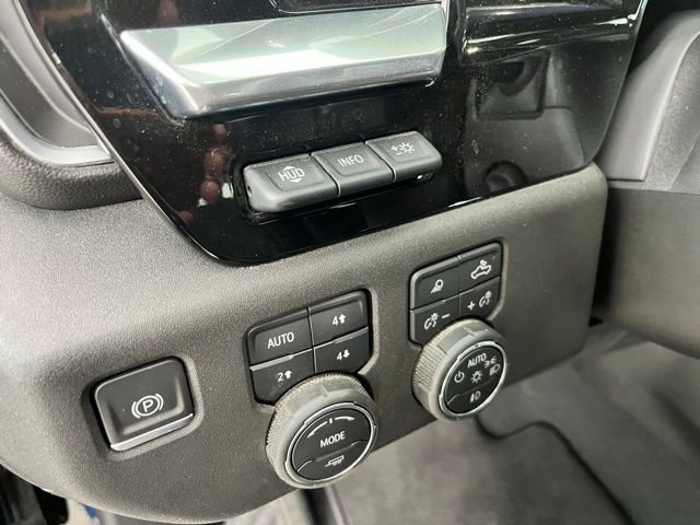 Used 2022 Chevrolet Silverado 1500 LTZ w/ Technology Package image 14