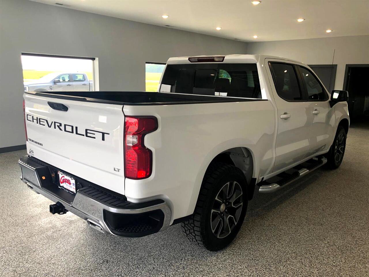 Used 2024 Chevrolet Silverado 1500 LT w/ Z71 Off-Road Package image 3