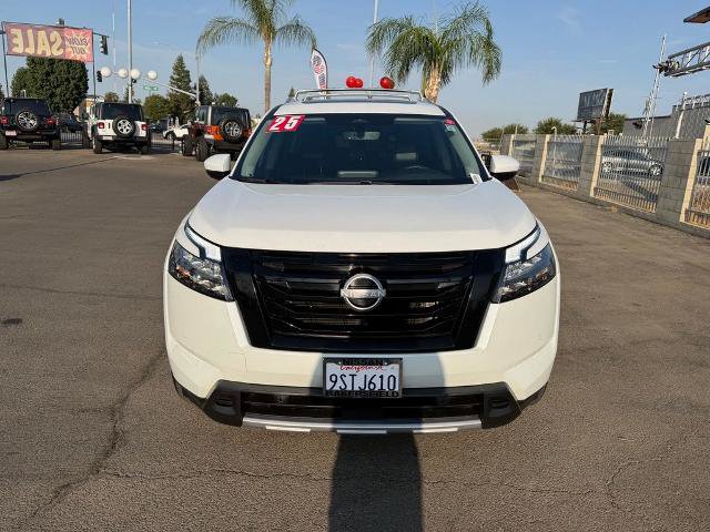 Certified 2025 Nissan Pathfinder SL w/ SL Premium Package FWD video 2