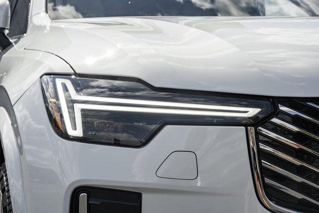 New 2026 Volvo XC90 B6 Ultra w/ Protection Package Premier image 13