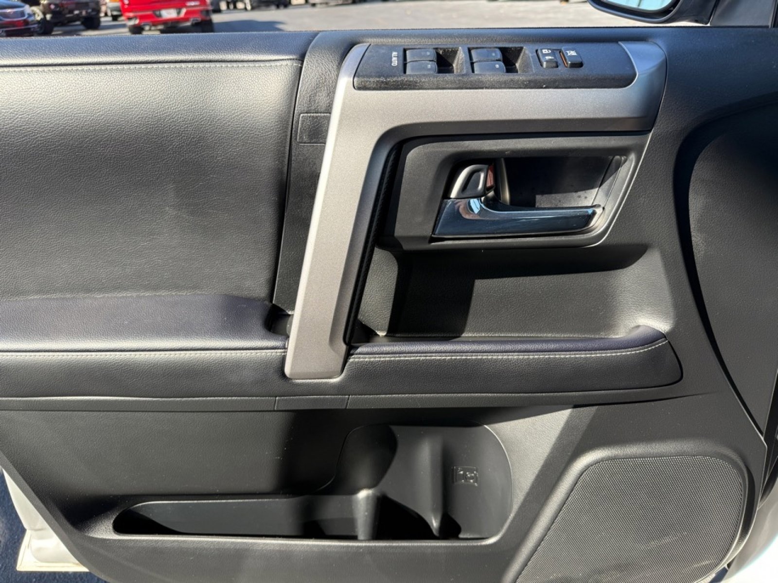 Used 2022 Toyota 4Runner SR5 Premium image 34