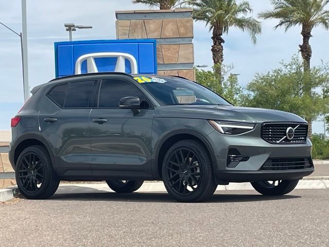 Used 2026 Volvo XC40 B5 Ultra w/ Climate Package AWD/4WD image 3