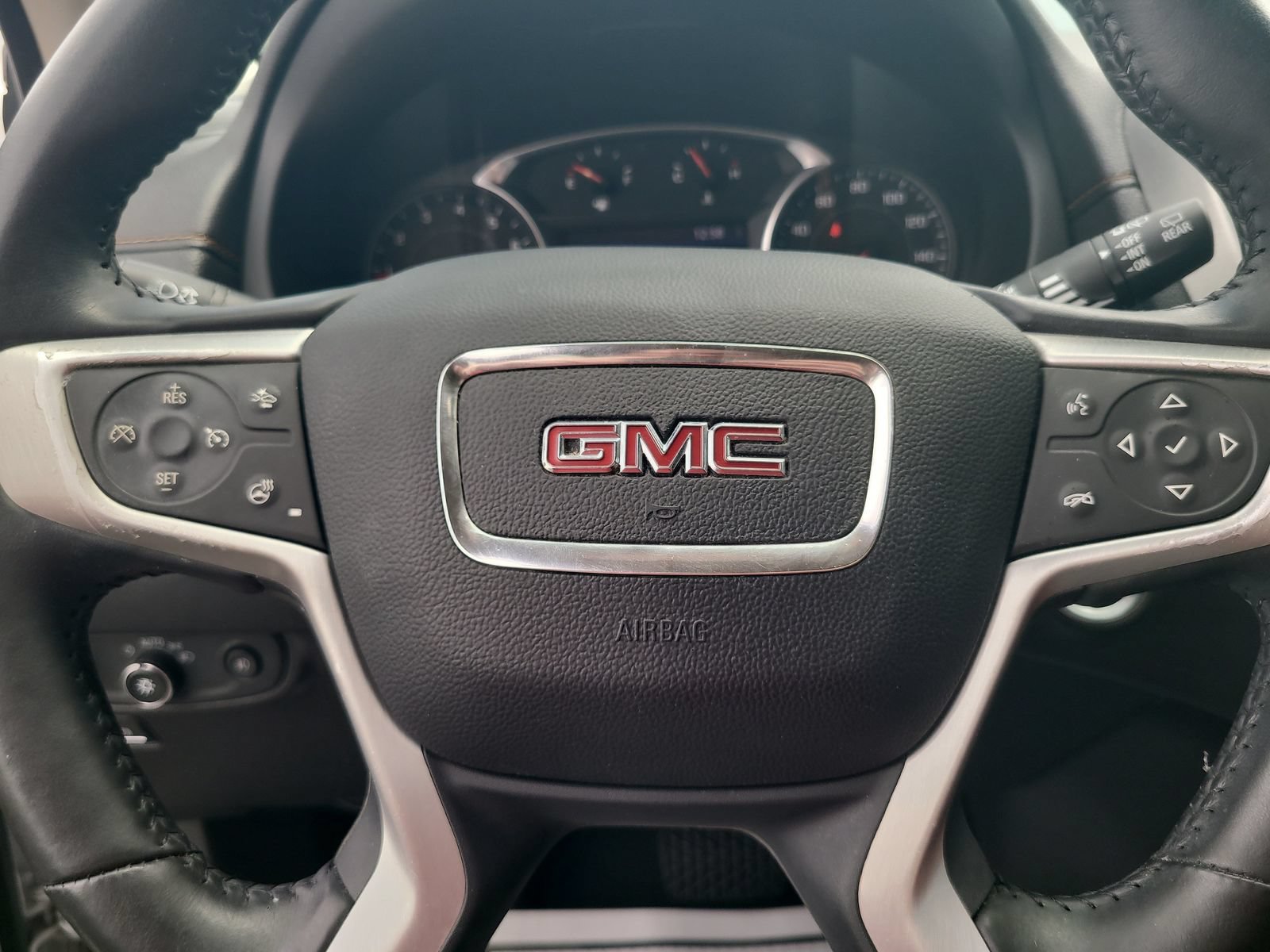 Used 2021 GMC Terrain SLT FWD image 13
