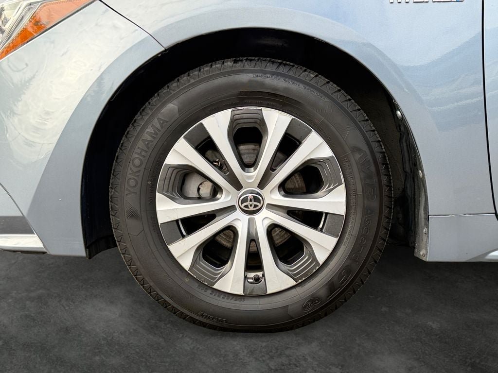Used 2021 Toyota Corolla LE FWD image 4