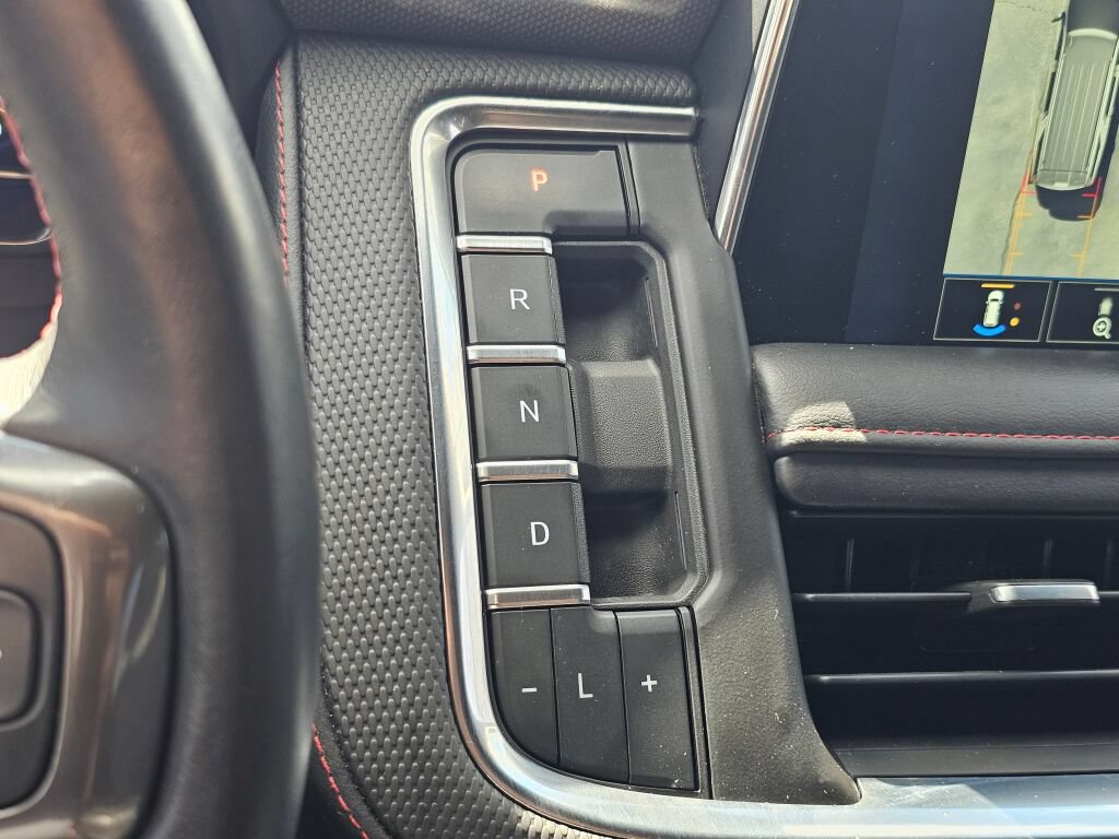 Used 2022 Chevrolet Tahoe RST w/ Luxury Package AWD/4WD image 20