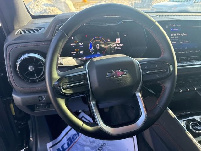 Used 2024 Chevrolet Colorado Z71 w/ Z71 Convenience Package 2 image 18