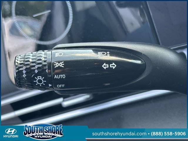 Certified 2023 Hyundai Elantra SEL w/ Convenience Package FWD image 23