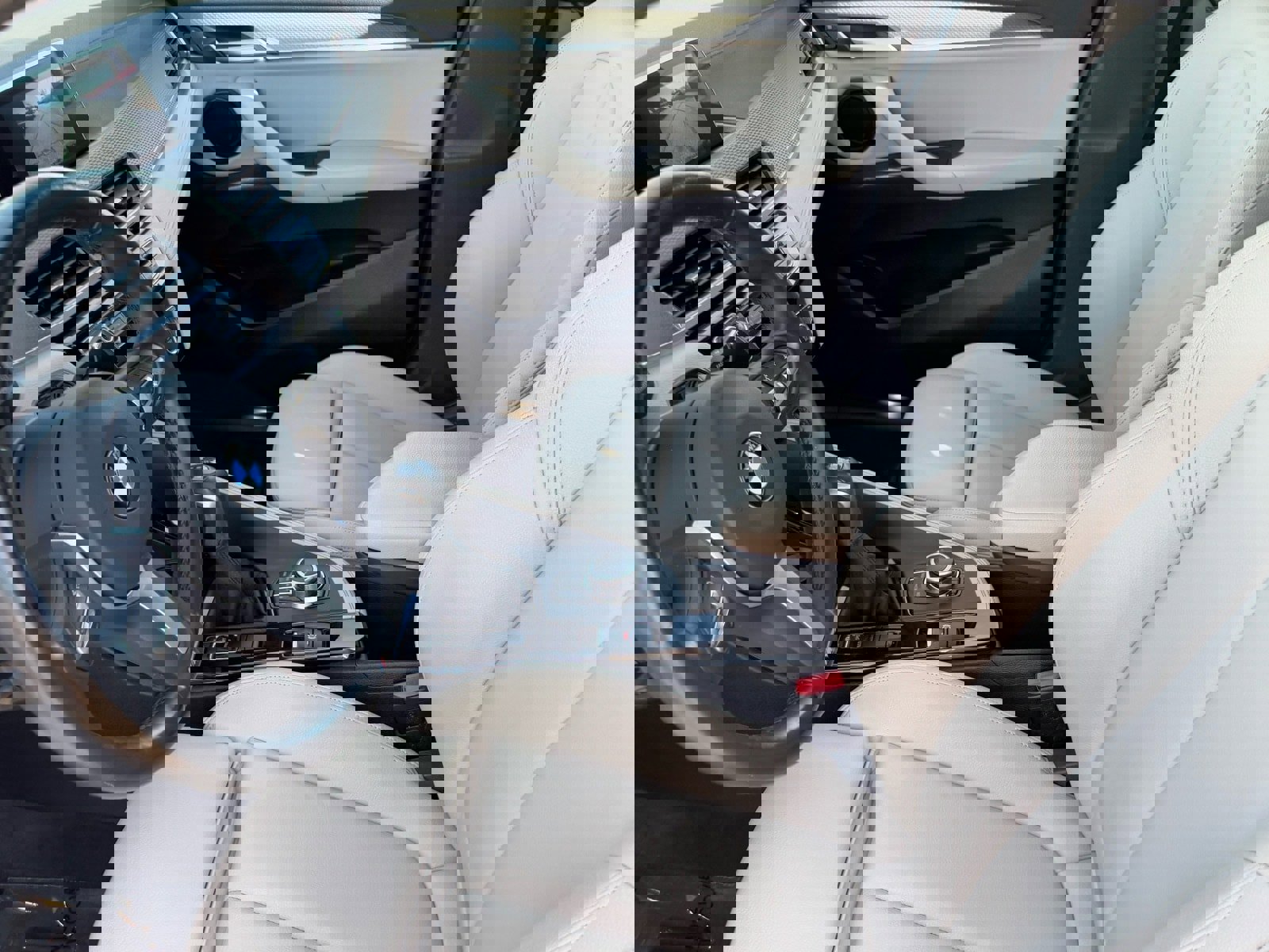 Used 2018 BMW X2 sDrive28i w/ M SportX Package image 17