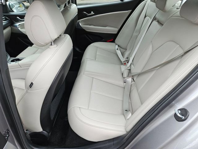 Used 2023 Genesis G70 2.0T RWD image 24