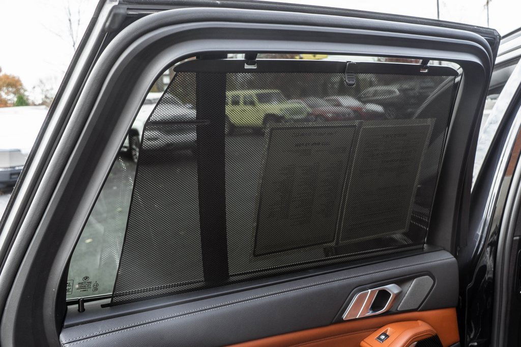 Used 2022 BMW X5 M50i w/ Executive Package image 28