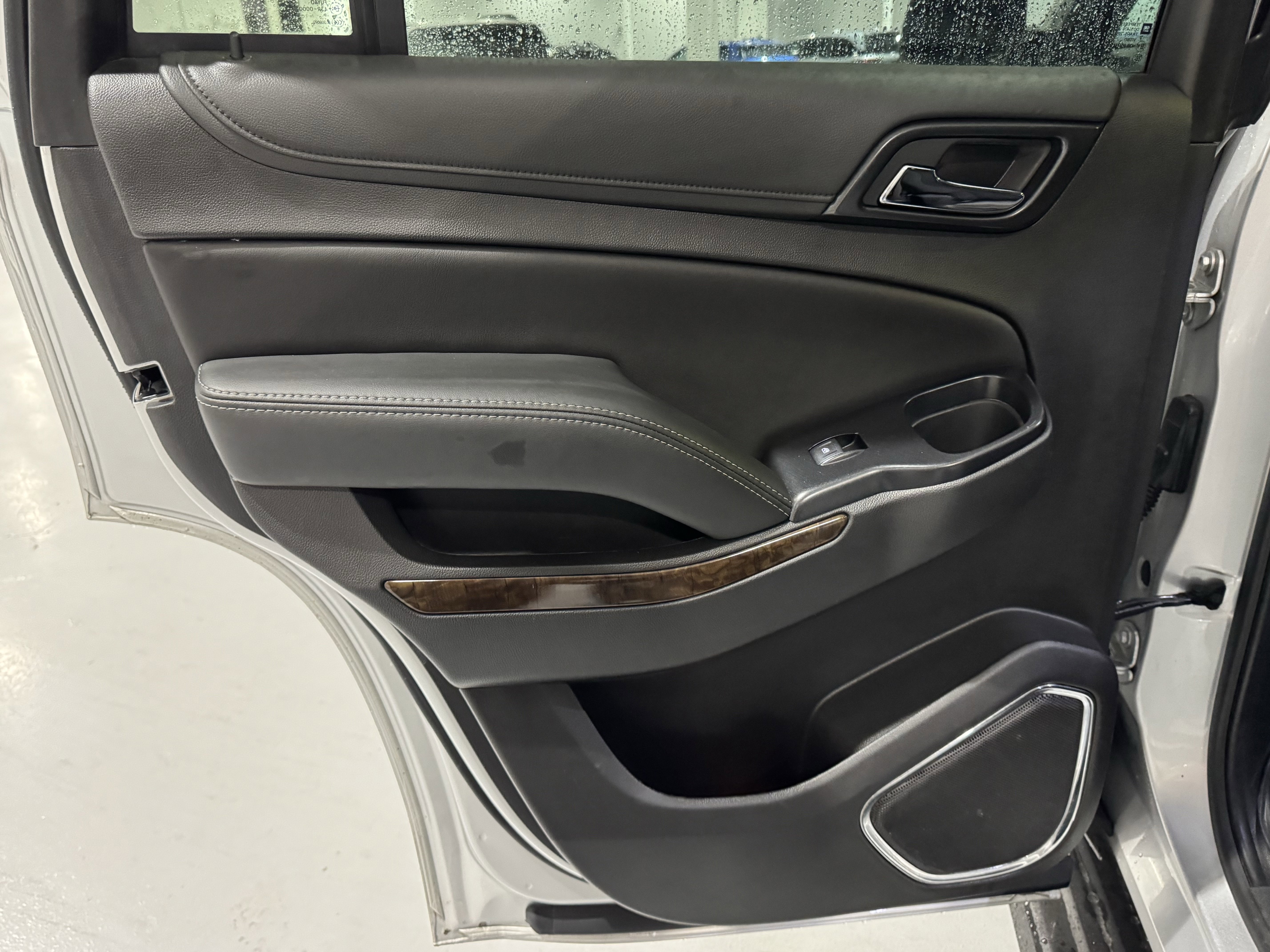 Used 2020 Chevrolet Tahoe LS image 30