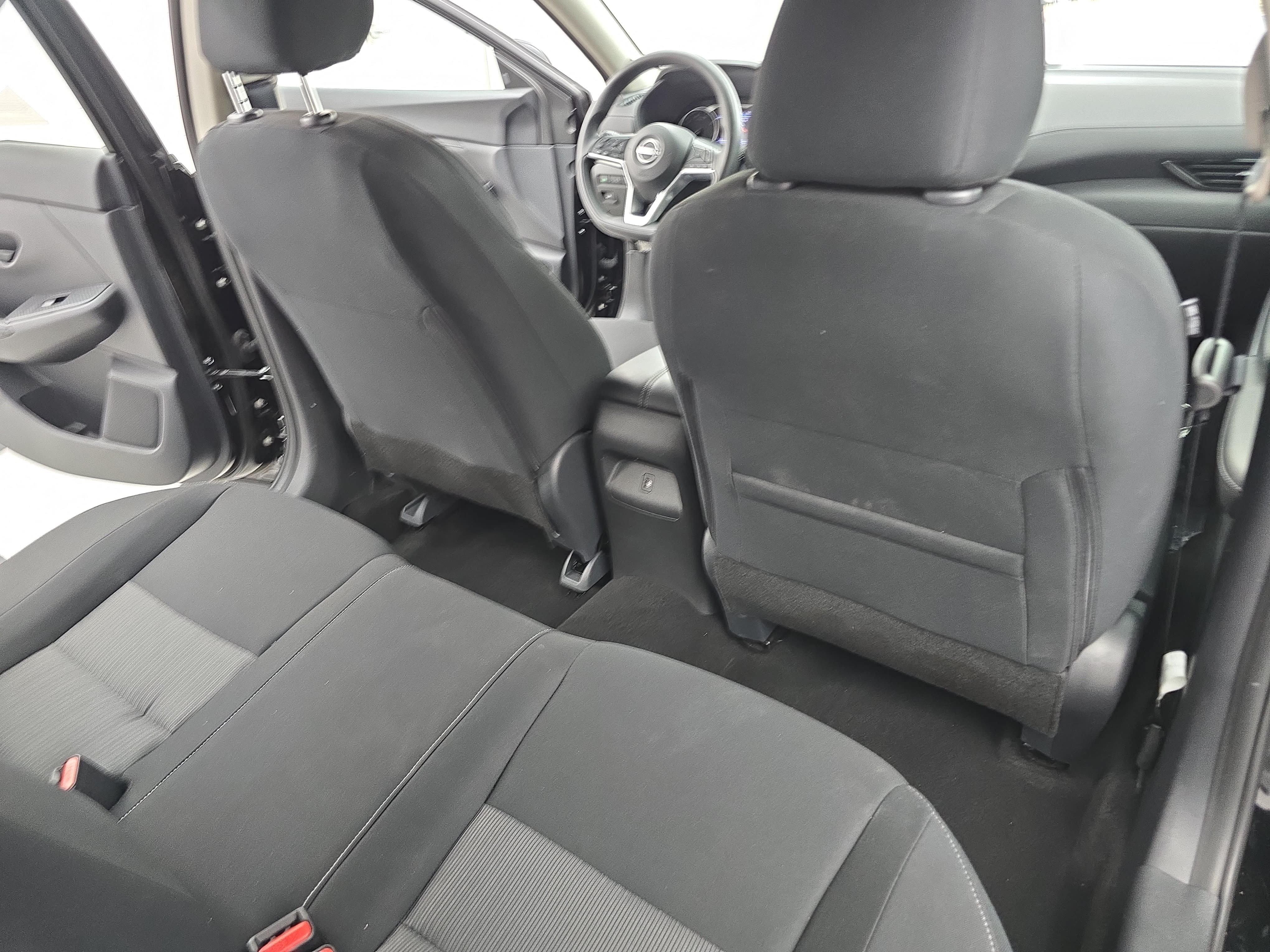 Certified 2025 Nissan Sentra SV FWD image 11