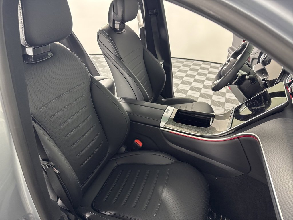 Used 2025 Mercedes-Benz GLC 350e 4MATIC image 19