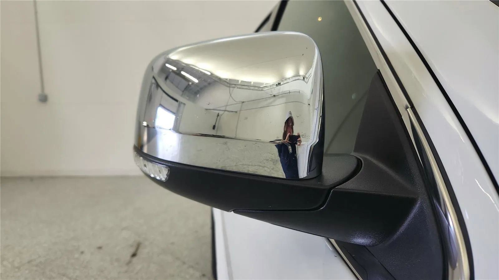 Used 2022 Jeep Grand Cherokee Limited w/ Trailer Tow Group IV image 18