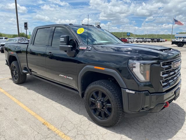 Used 2025 GMC Sierra 2500 AT4 w/ AT4 Premium Plus Package AWD/4WD image 8