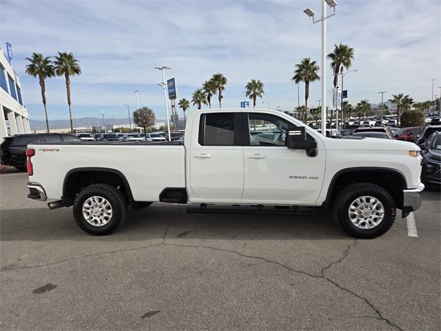 Used 2022 Chevrolet Silverado 3500 LT w/ Convenience Package image 7