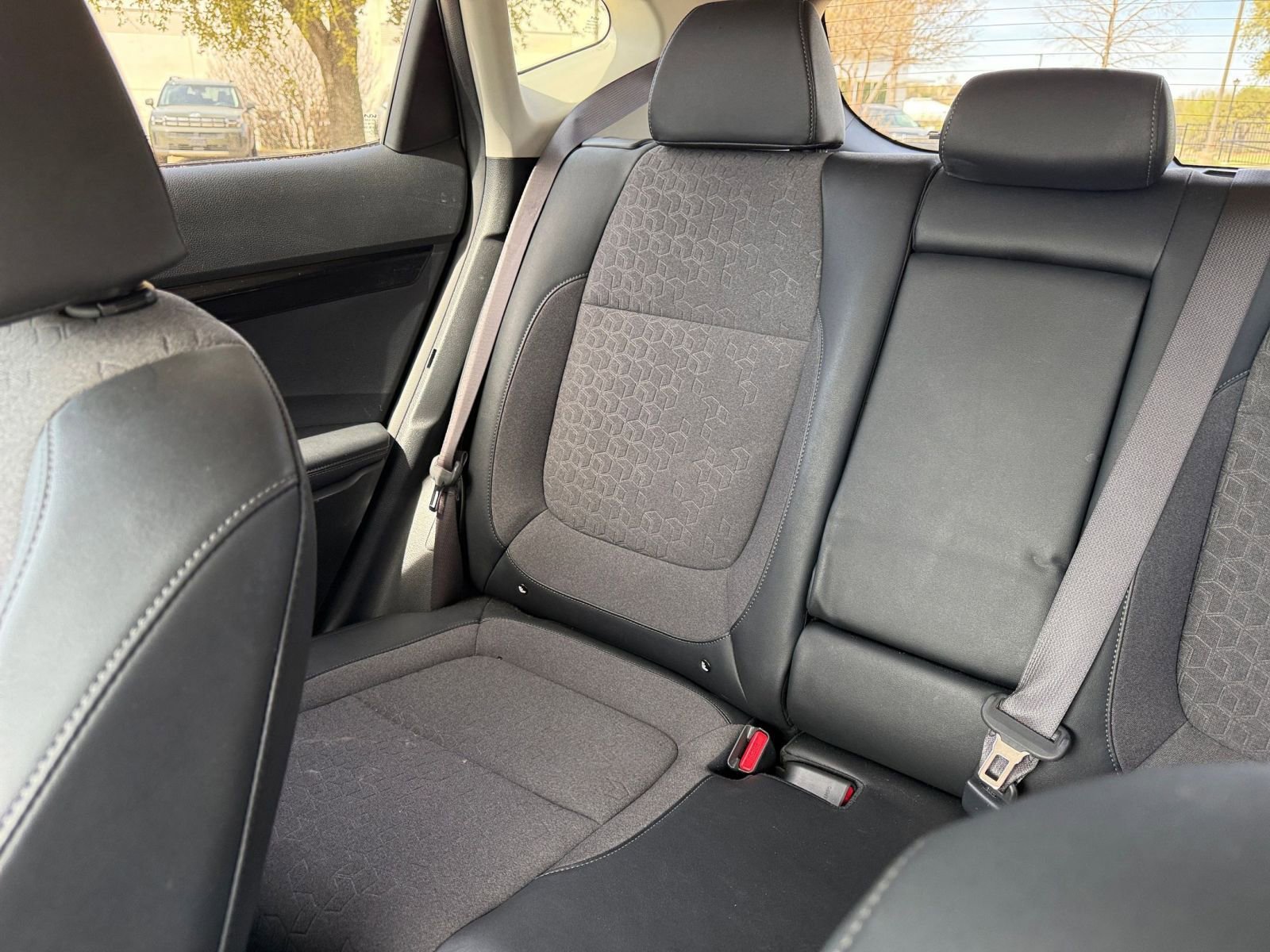 Used 2025 Kia Seltos S image 41