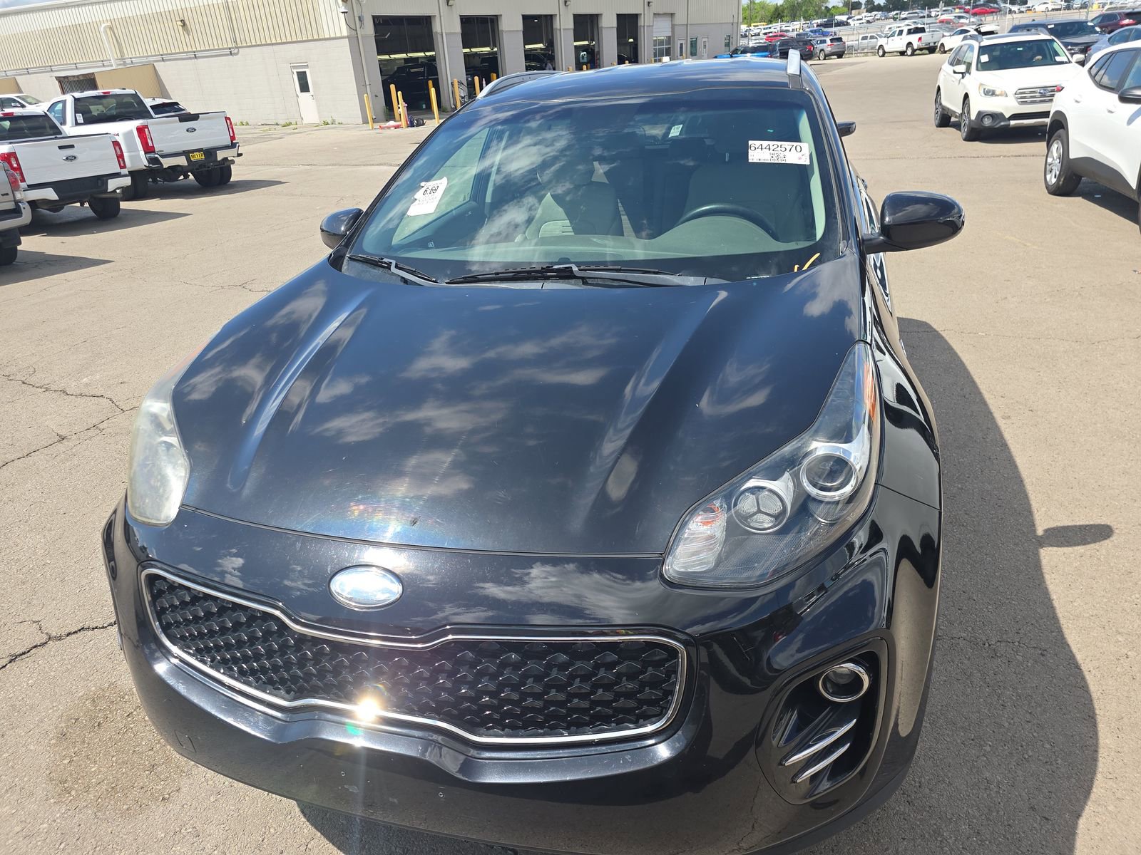 Used 2019 Kia Sportage LX w/ LX Popular Package AWD/4WD image 2