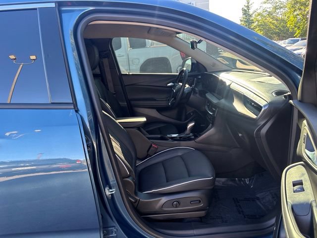 Certified 2024 Buick Encore GX Avenir w/ Avenir Technology Package AWD/4WD image 38