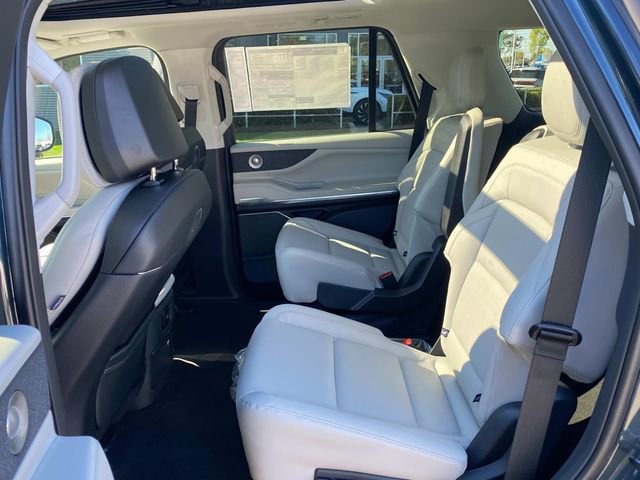 New 2026 Lincoln Navigator Reserve AWD/4WD image 7