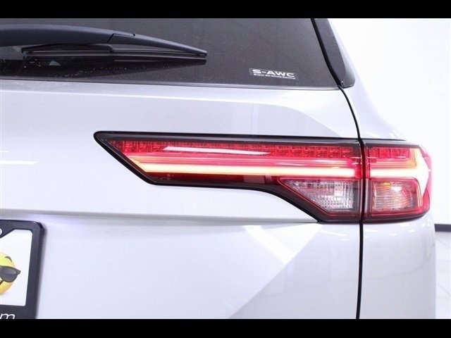 Used 2023 Mitsubishi Outlander SEL image 9