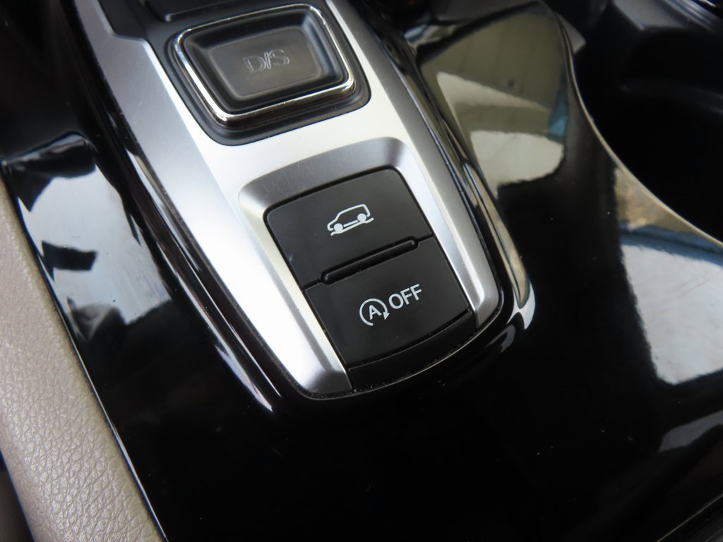 Used 2017 Honda Pilot Touring image 11