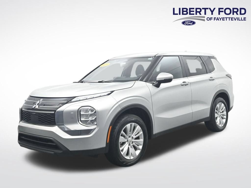Used 2025 Mitsubishi Outlander ES