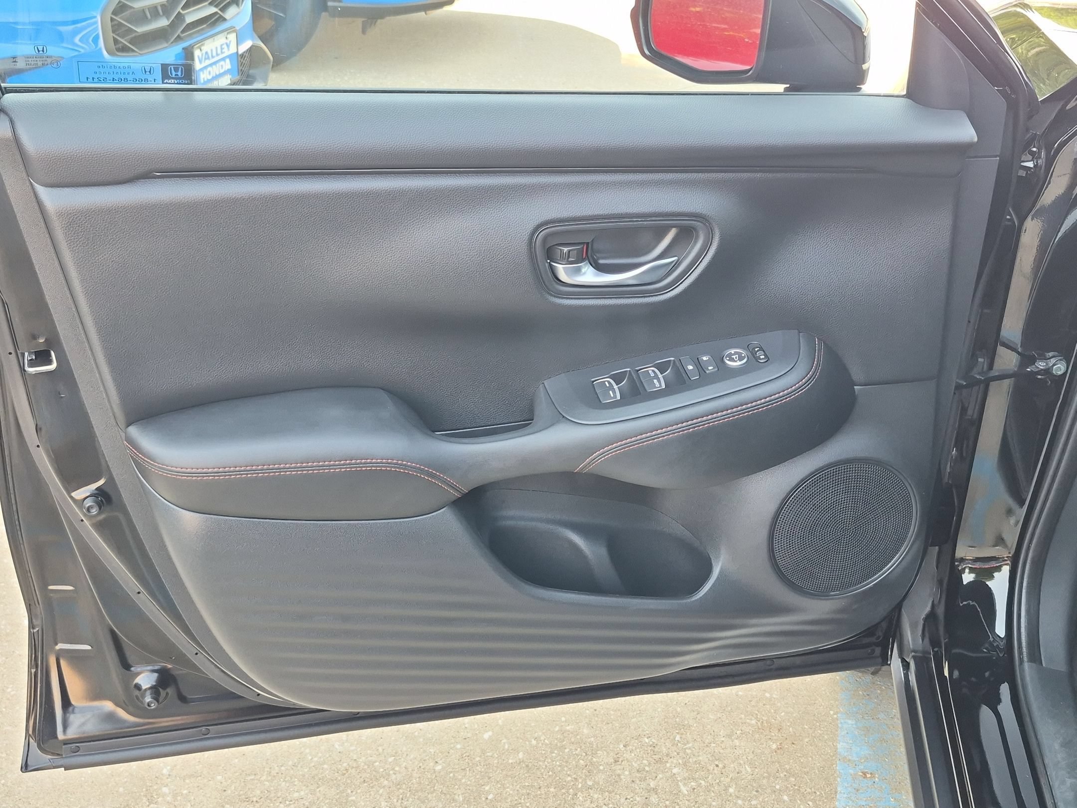 Certified 2025 Honda HR-V Sport image 13