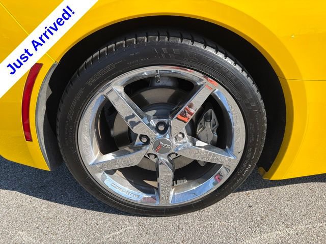 Used 2015 Chevrolet Corvette Stingray Convertible w/ 3LT Preferred Equipment Group RWD image 21