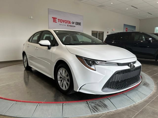 Used 2021 Toyota Corolla LE w/ LE Convenience Package FWD image 1