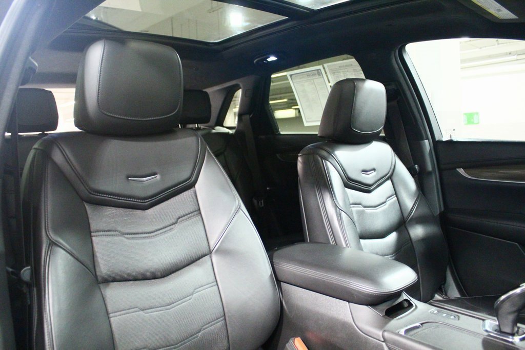 Used 2017 Cadillac XT5 Platinum image 24