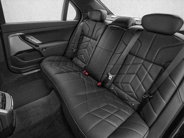 New 2026 BMW 750e xDrive AWD/4WD image 9