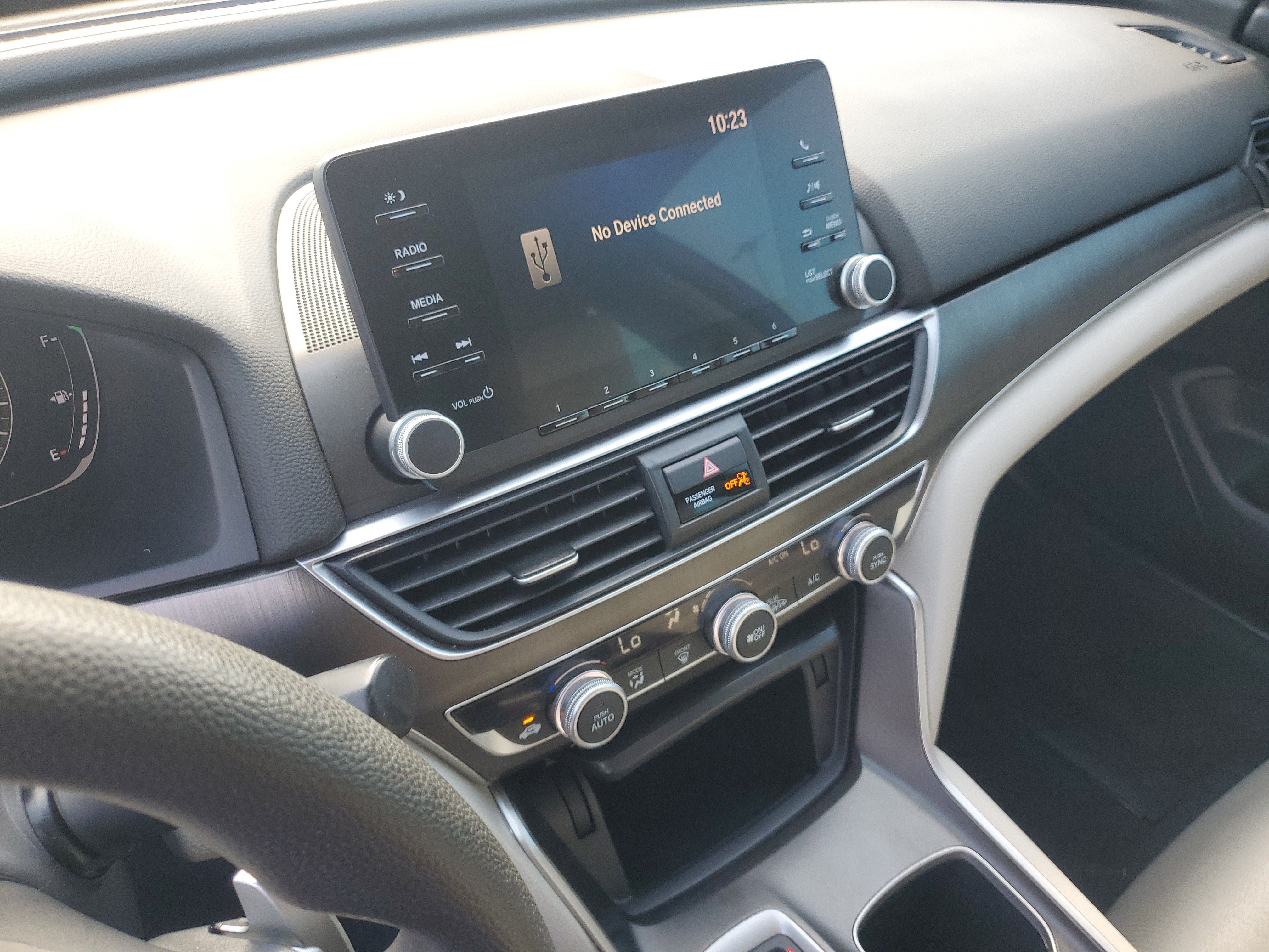 Used 2018 Honda Accord Hybrid image 19