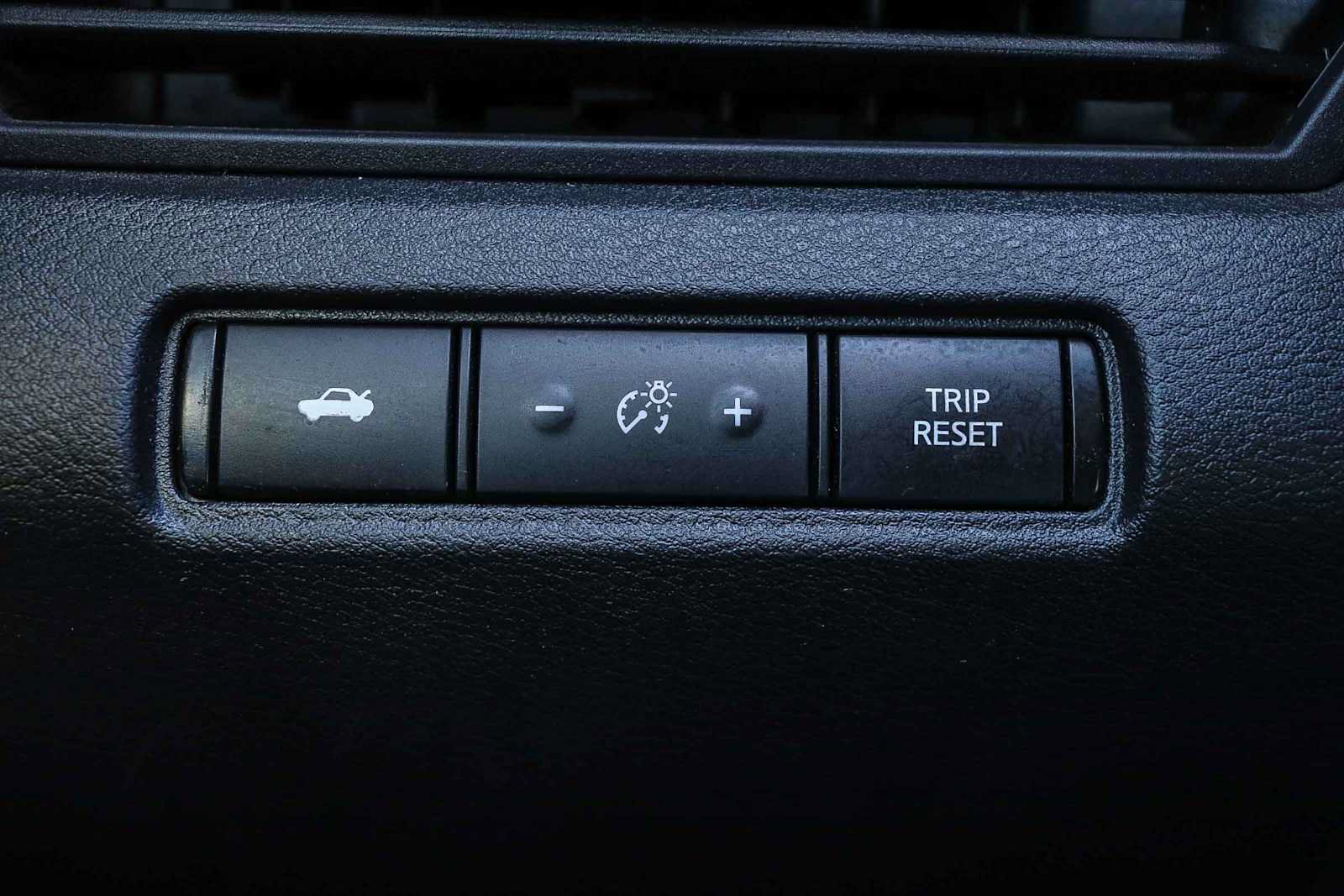Used 2020 Nissan Altima 2.5 SR FWD image 23