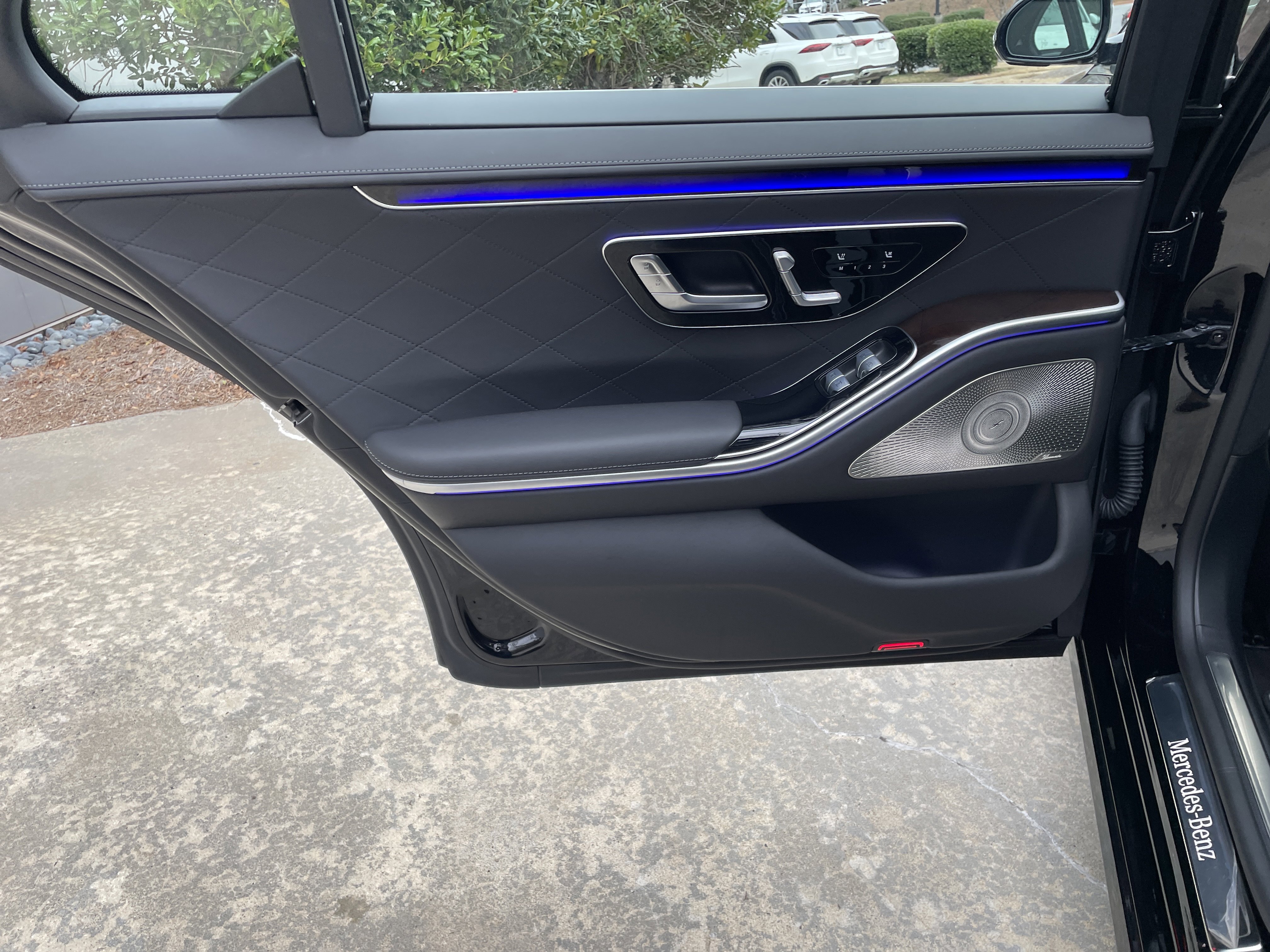 Certified 2024 Mercedes-Benz S 580e 4MATIC Sedan image 36