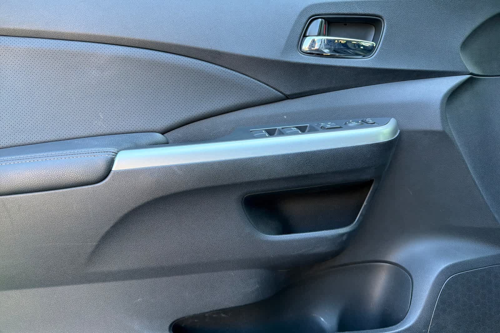 Used 2015 Honda CR-V EX-L image 14
