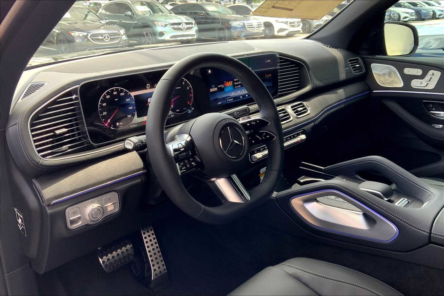 New 2025 Mercedes-Benz GLC 350e 4MATIC image 10