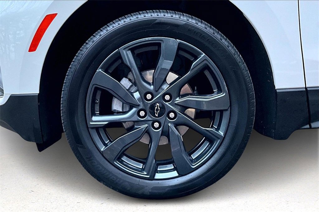 Used 2023 Chevrolet Equinox RS image 33