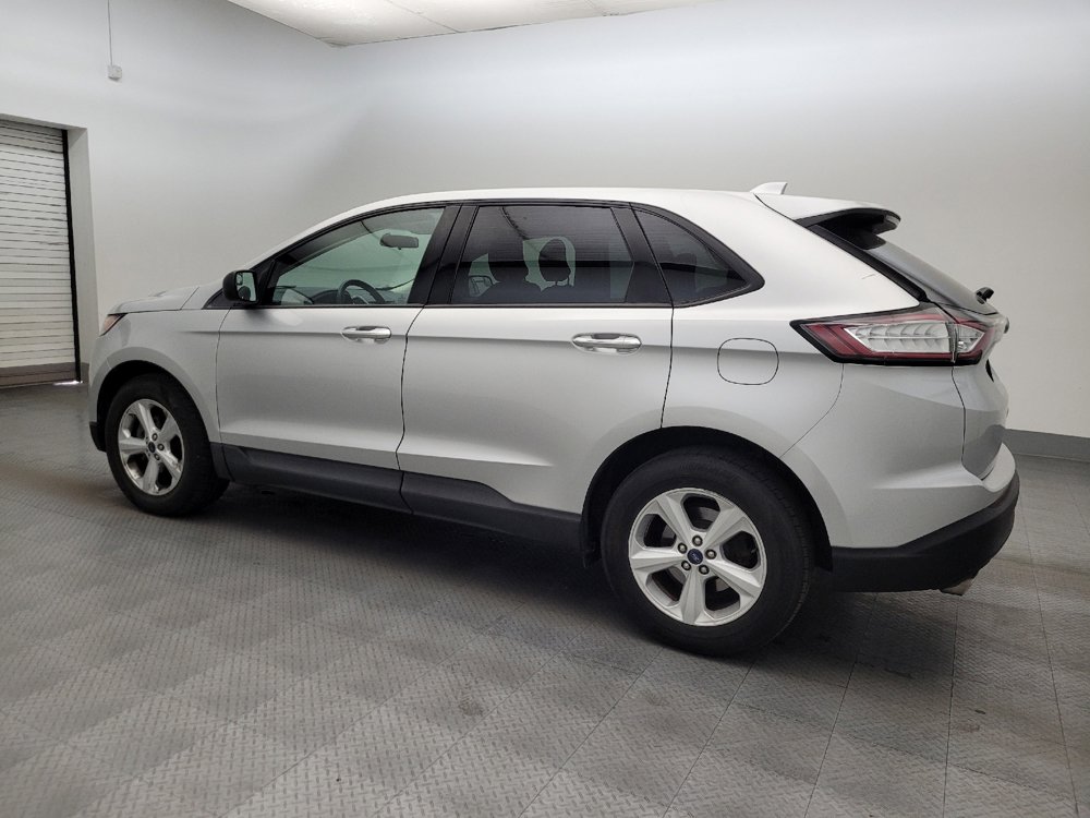 Used 2017 Ford Edge SE FWD image 3