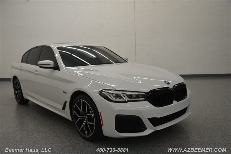 Used 2023 BMW 530e w/ M Sport Package RWD image 7