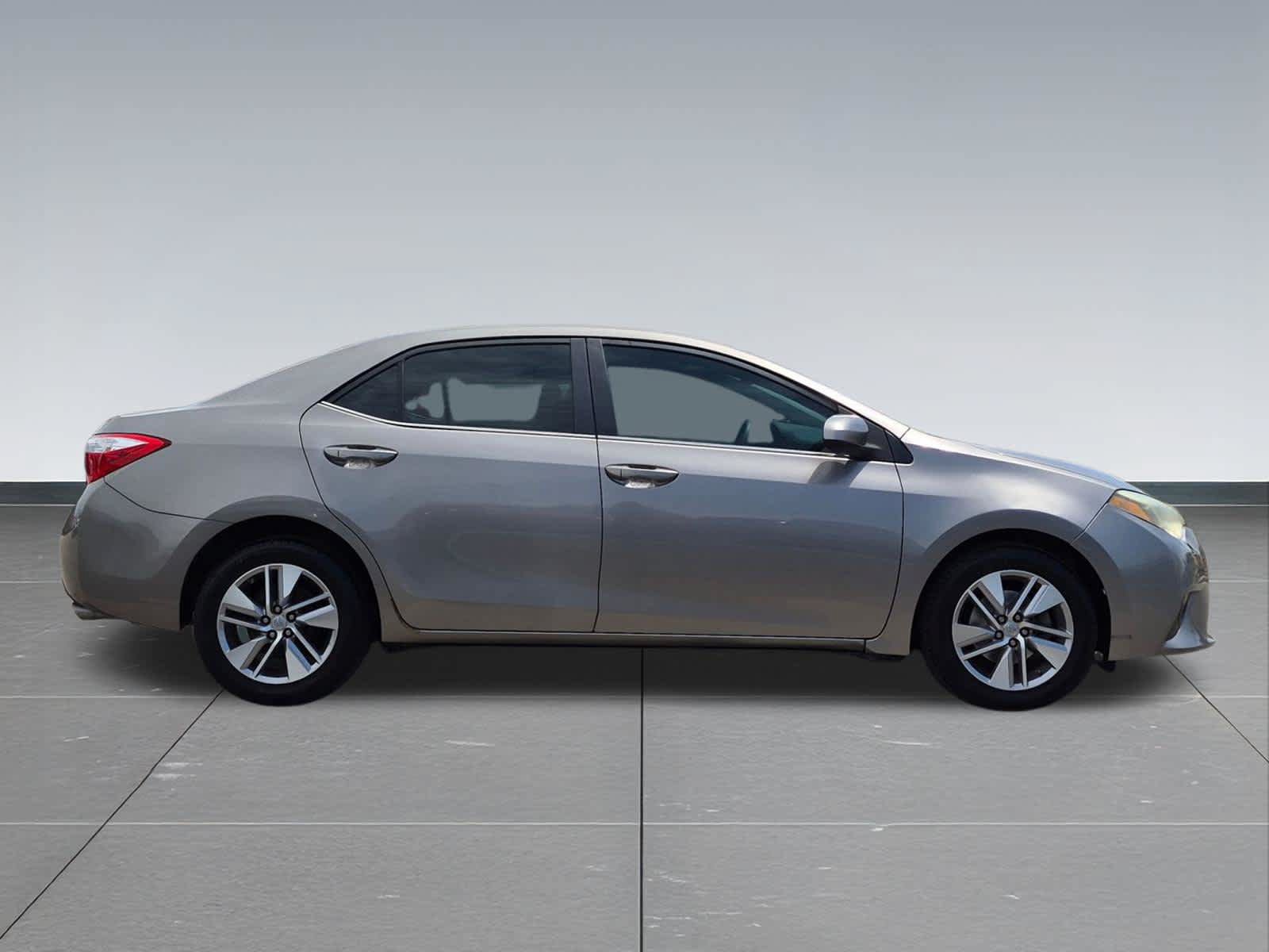 Used 2016 Toyota Corolla LE Premium FWD image 7