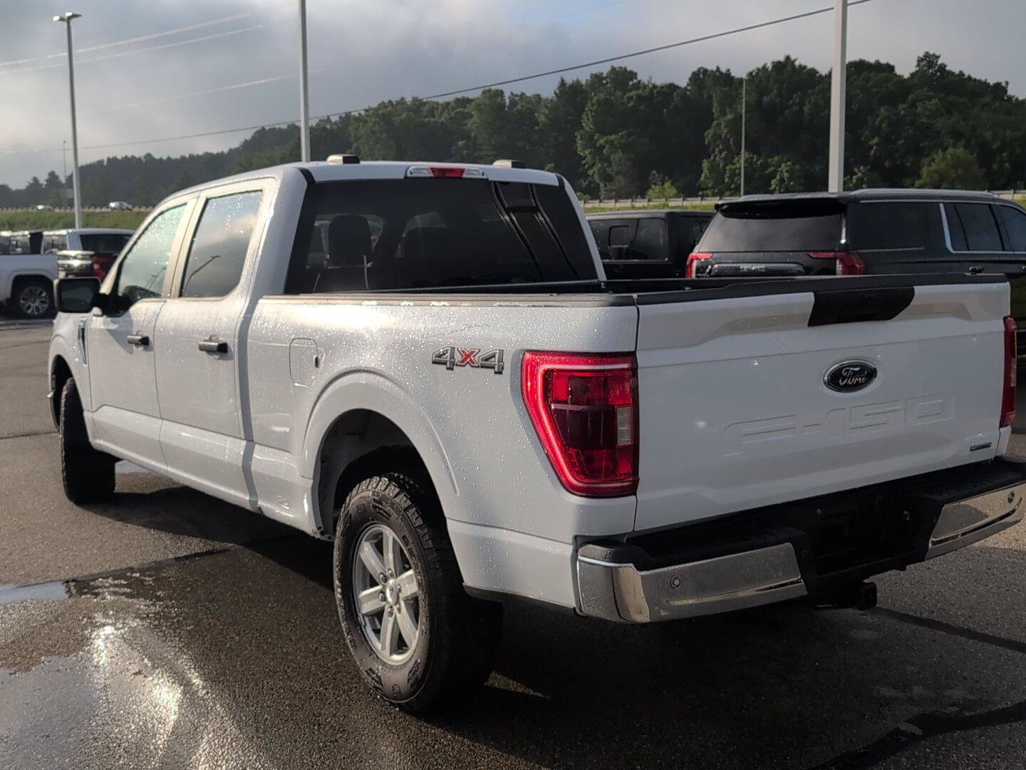 Used 2023 Ford F150 XLT AWD/4WD image 3