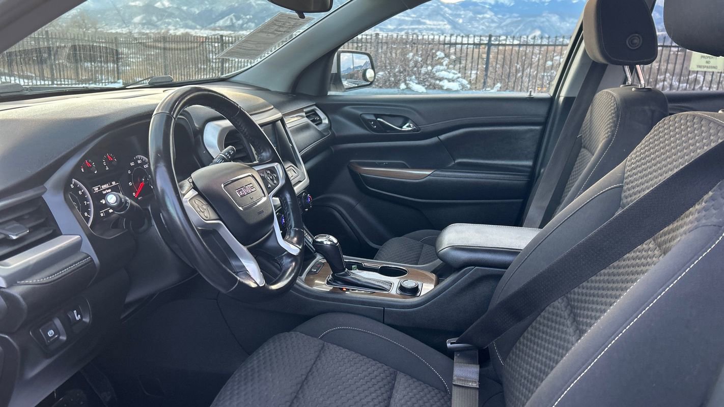 Used 2019 GMC Acadia SLE image 9