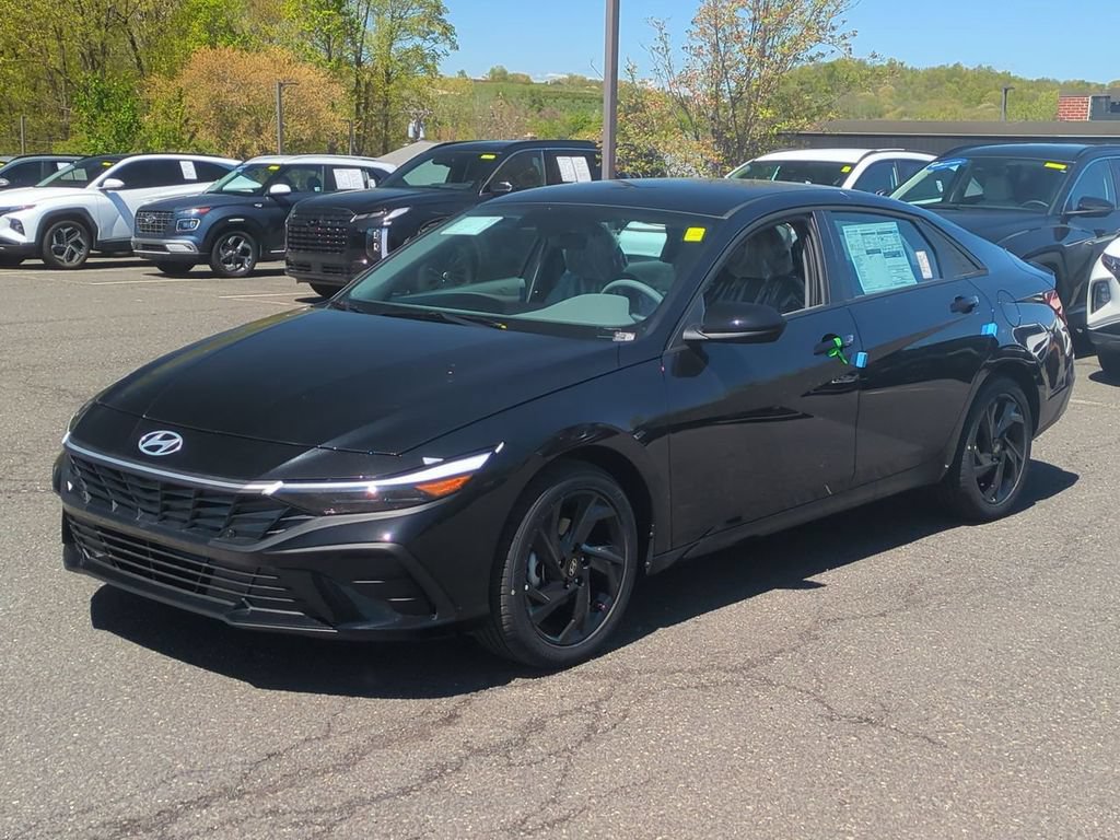 New 2026 Hyundai Elantra Sport FWD image 7