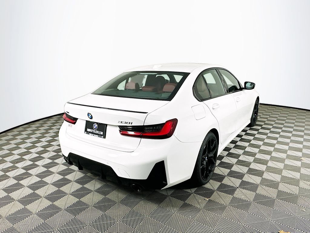 New 2026 BMW 330i xDrive Sedan w/ M Sport Package image 9
