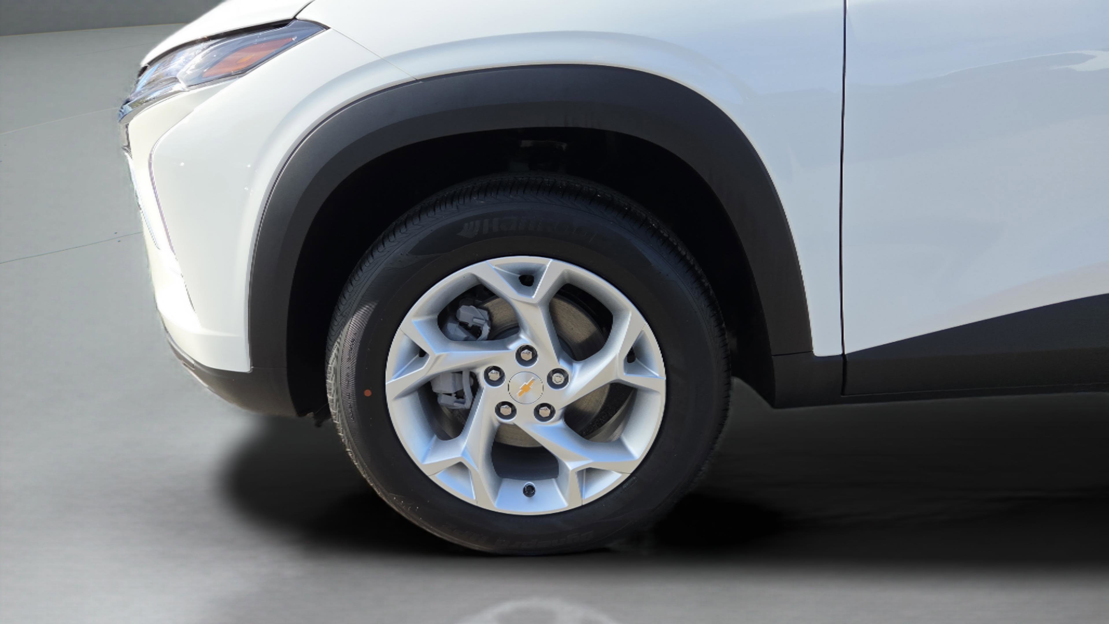 New 2026 Chevrolet Trax LS w/ LS Convenience Package image 21